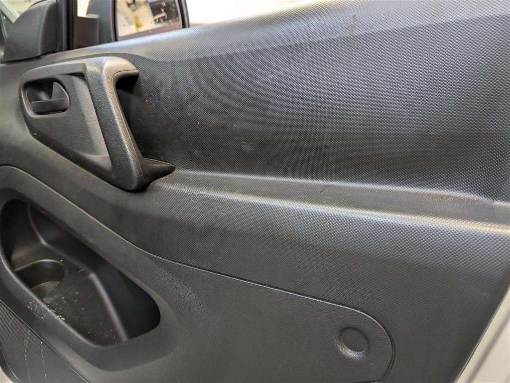 <p>2018 PEUGEOT PARTNER SE L1 BLUE HDI</p>