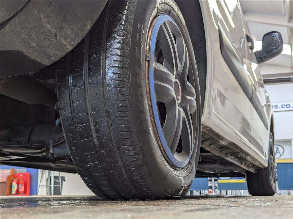 <p>2018 PEUGEOT PARTNER SE L1 BLUE HDI</p>