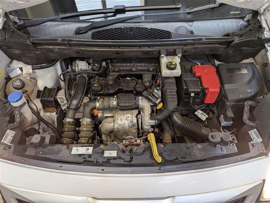 <p>2018 PEUGEOT PARTNER SE L1 BLUE HDI</p>