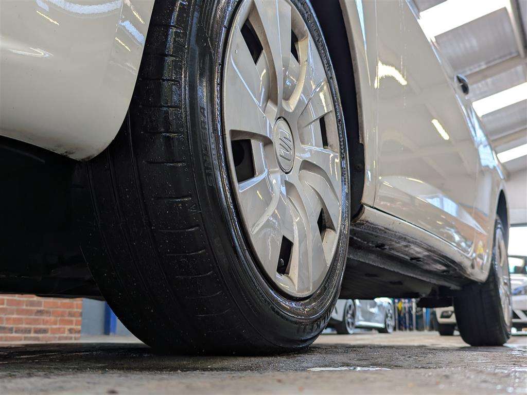 <p>2016 SEAT IBIZA S</p>