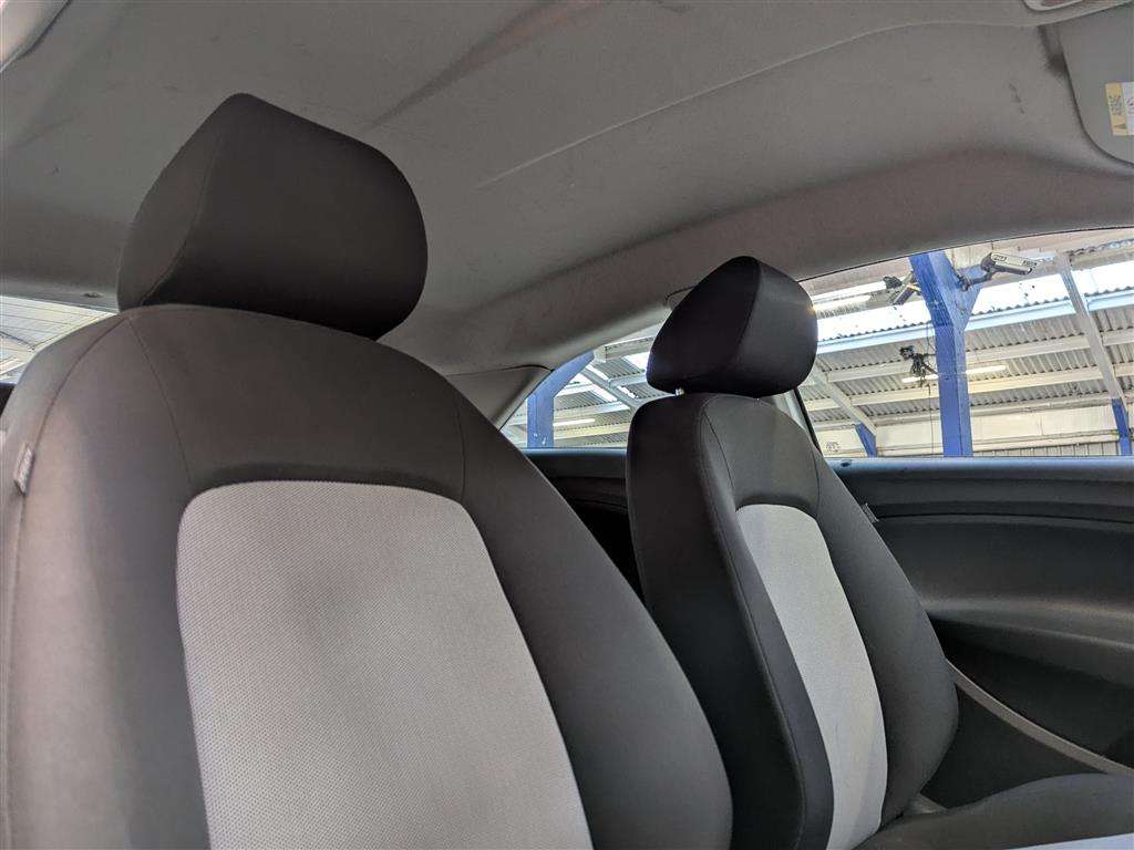 <p>2016 SEAT IBIZA S</p>