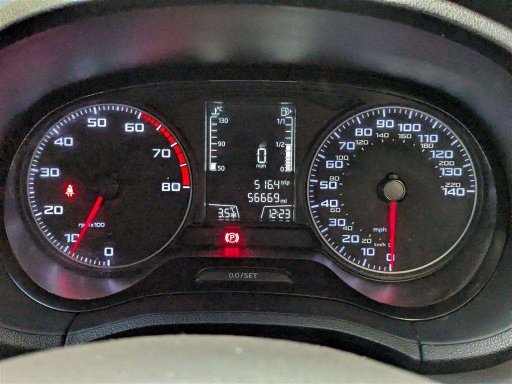 <p>2016 SEAT IBIZA S</p>