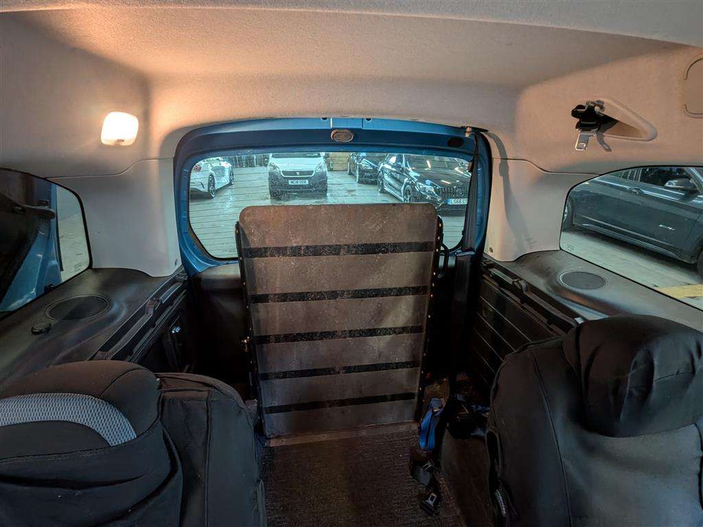 <p>2011 CITROEN BERLINGO MSPACE XTR HDI91</p>