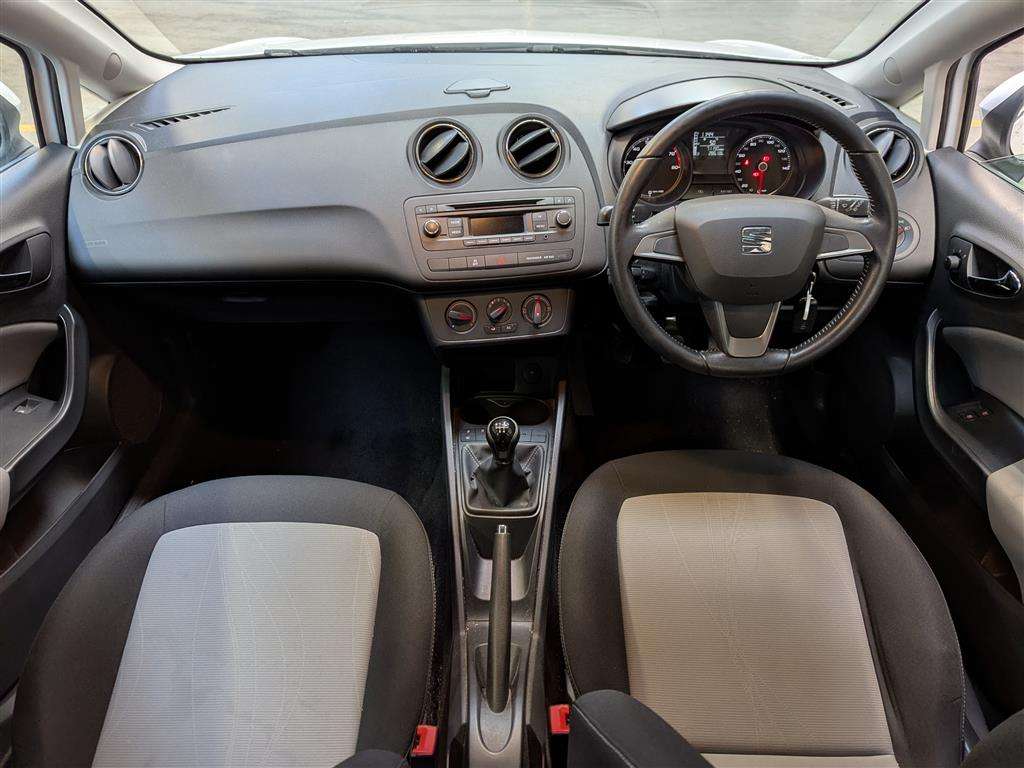 <p>2014 SEAT IBIZA TOCA</p>