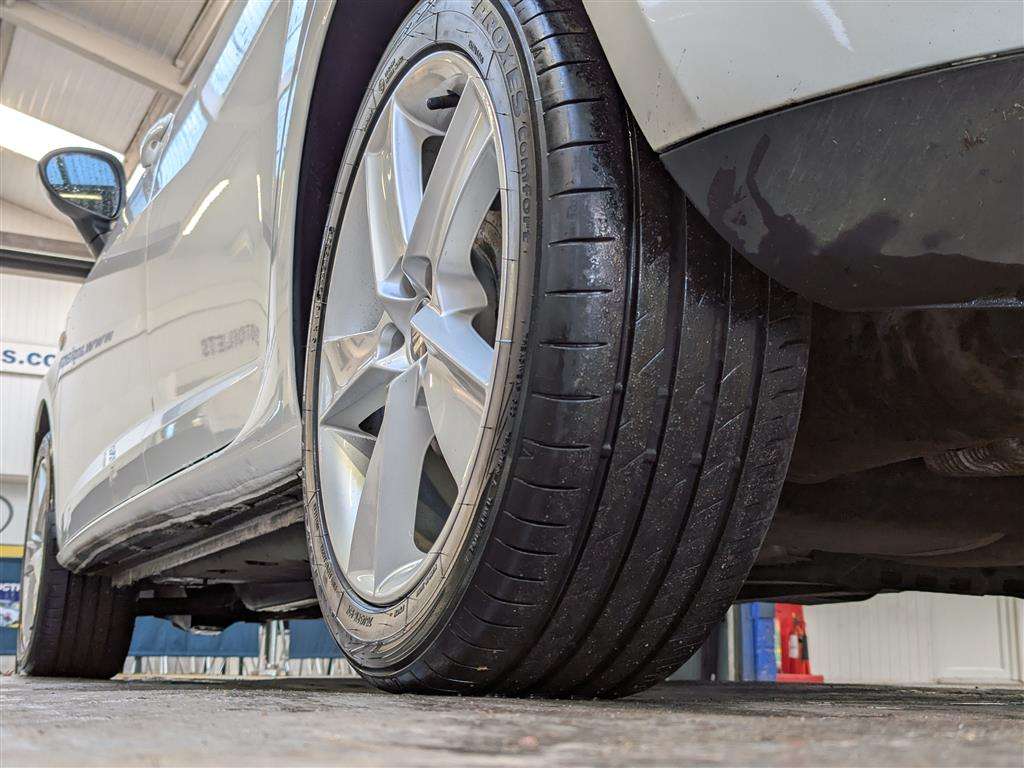 <p>2014 SEAT IBIZA TOCA</p>