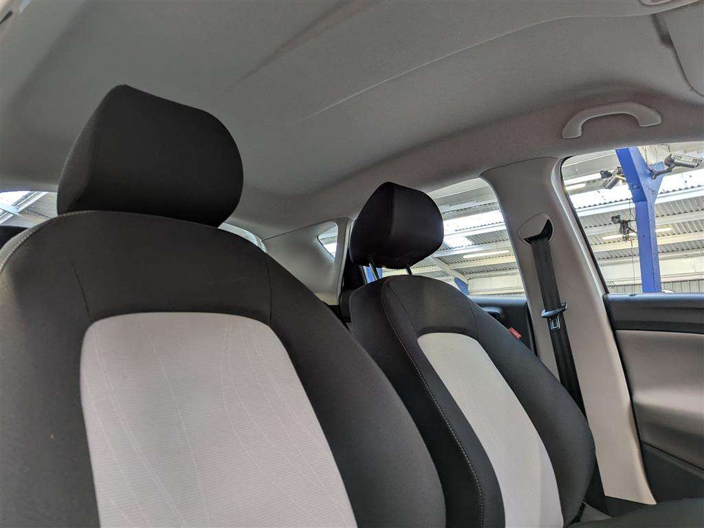 <p>2014 SEAT IBIZA TOCA</p>