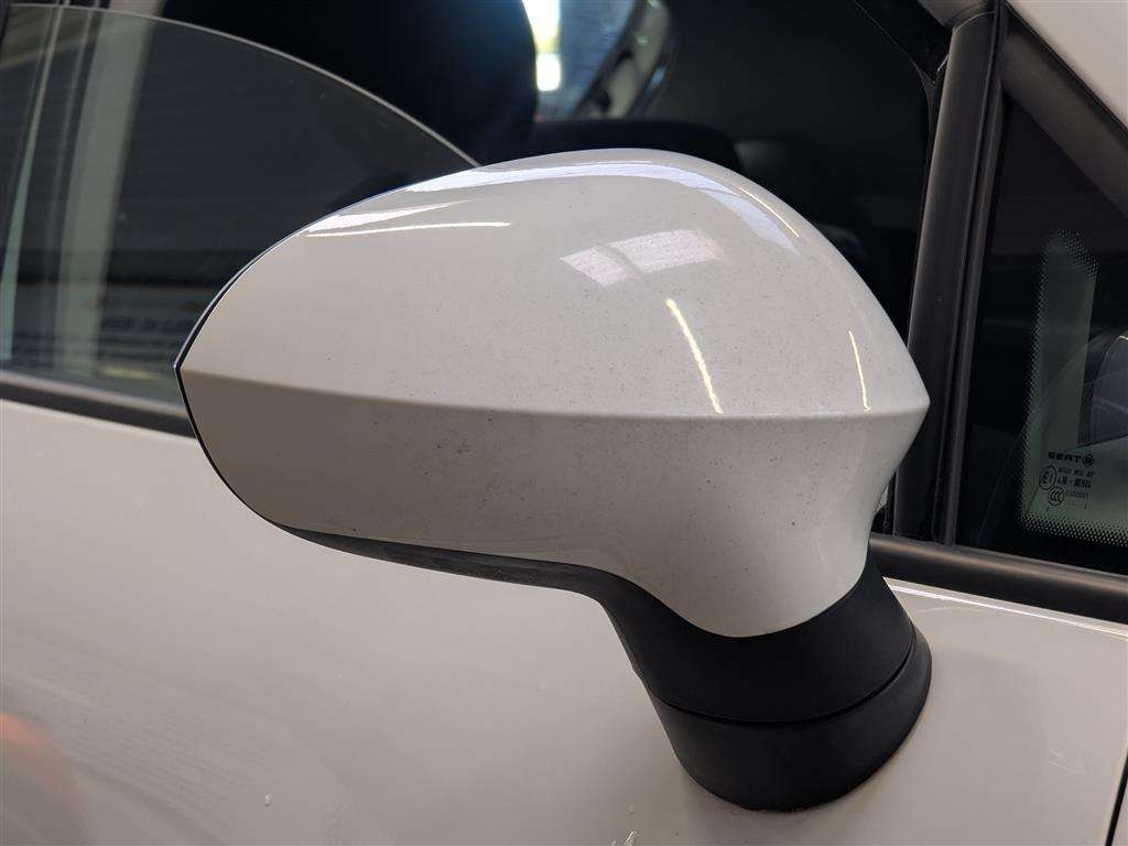 <p>2014 SEAT IBIZA TOCA</p>