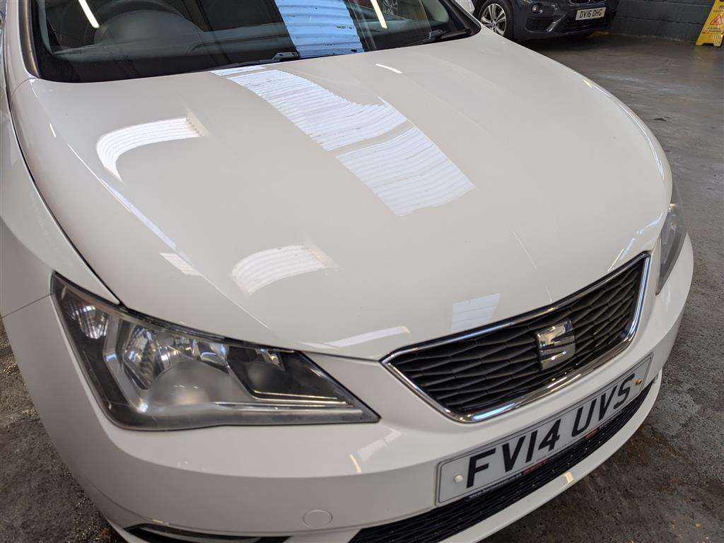 <p>2014 SEAT IBIZA TOCA</p>