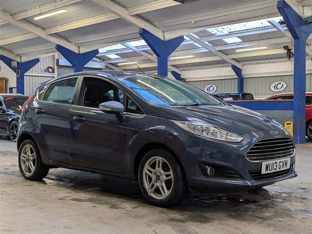 <p>2013 FORD FIESTA ZETEC</p>