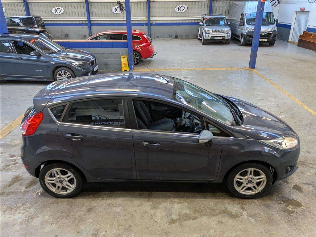 <p>2013 FORD FIESTA ZETEC</p>