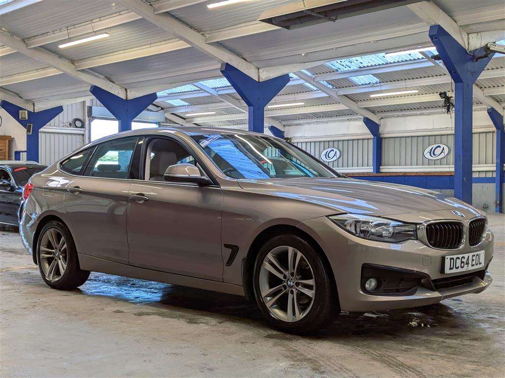 <p>2015 BMW 318D SPORT GT AUTO</p>