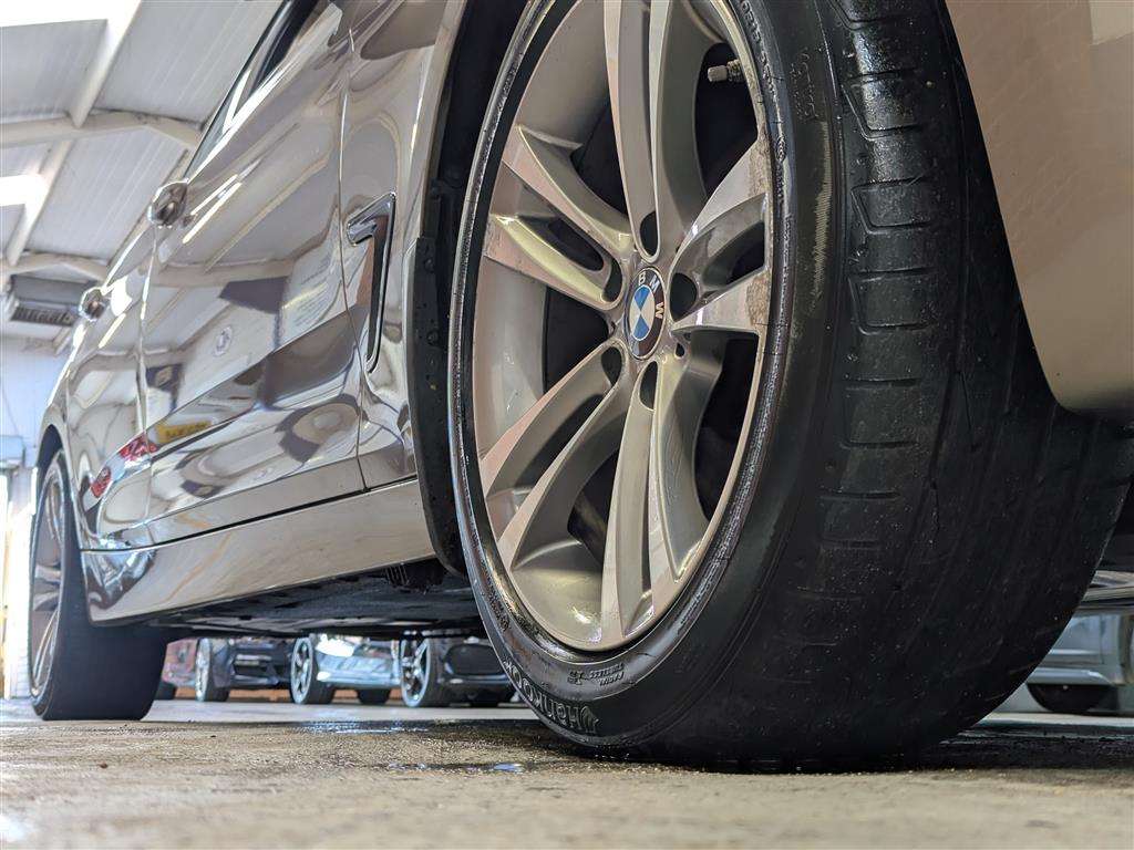 <p>2015 BMW 318D SPORT GT AUTO</p>