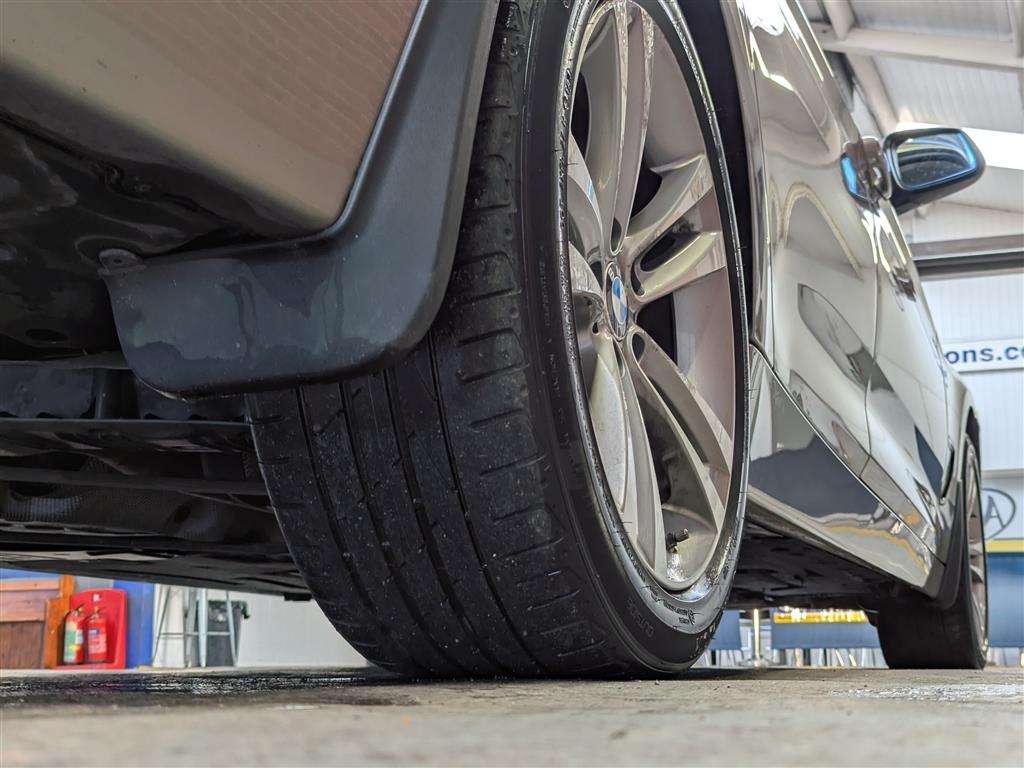 <p>2015 BMW 318D SPORT GT AUTO</p>