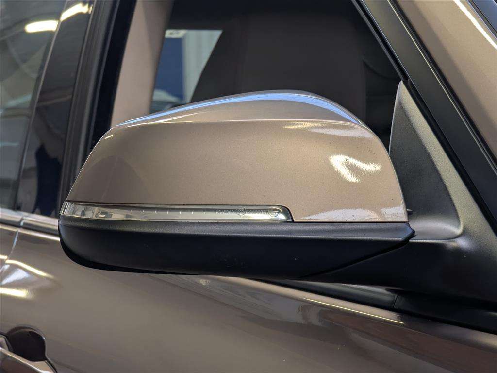 <p>2015 BMW 318D SPORT GT AUTO</p>