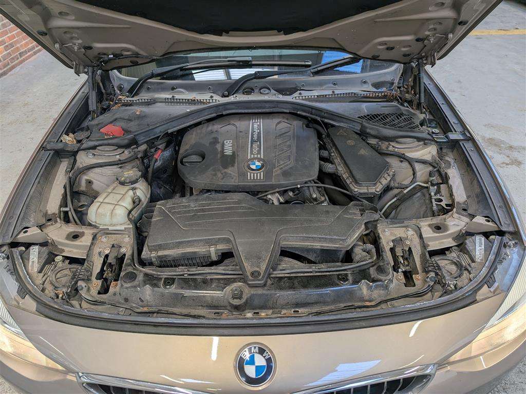 <p>2015 BMW 318D SPORT GT AUTO</p>