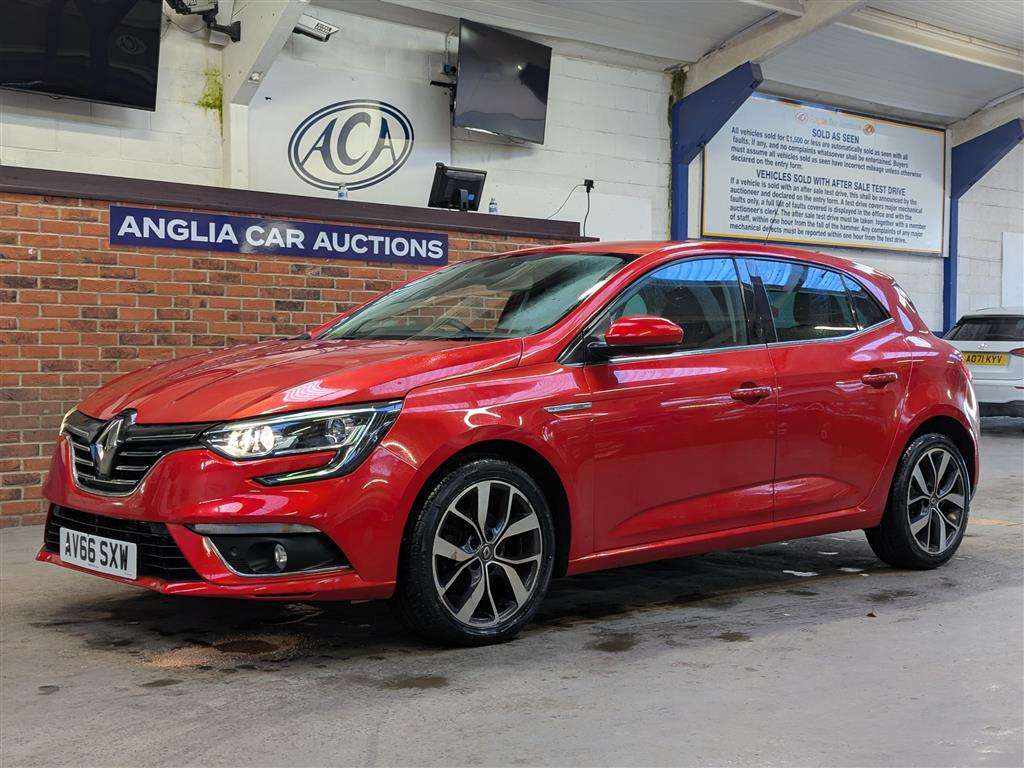 <p>2016 RENAULT MEGANE DYNAMIQUE S NAV DC</p>