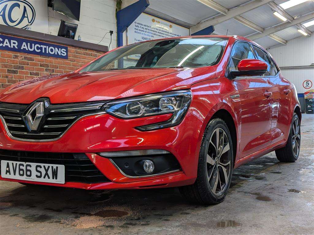 <p>2016 RENAULT MEGANE DYNAMIQUE S NAV DC</p>