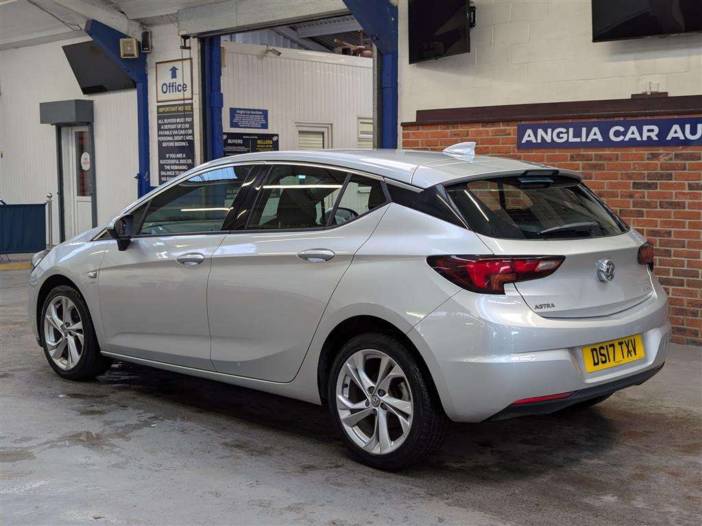 <p>2017 VAUXHALL ASTRA SRI NAV TURBO</p>