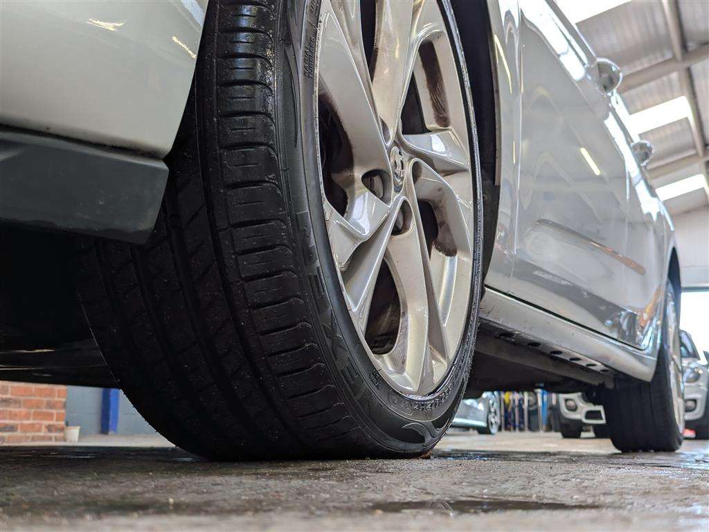 <p>2017 VAUXHALL ASTRA SRI NAV TURBO</p>