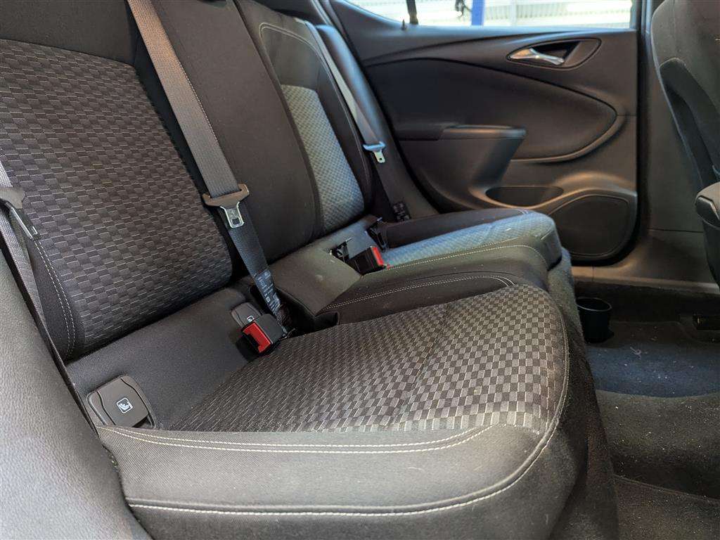 <p>2017 VAUXHALL ASTRA SRI NAV TURBO</p>