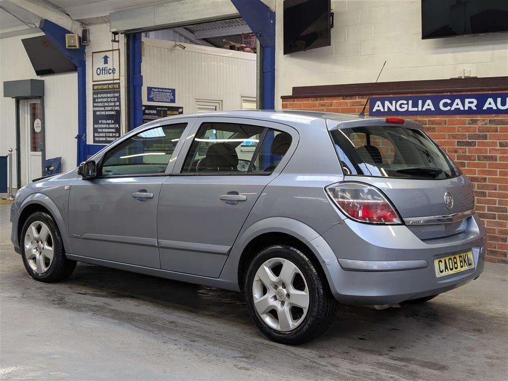<p>2008 VAUXHALL ASTRA BREEZE</p>