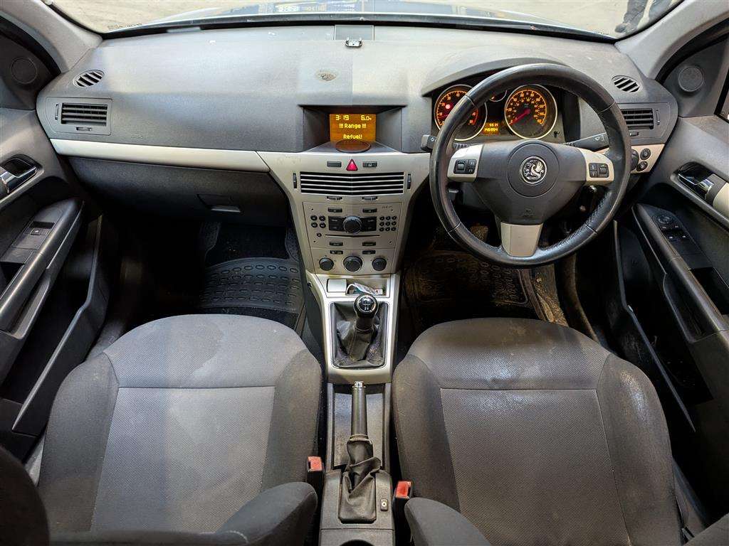 <p>2008 VAUXHALL ASTRA BREEZE</p>