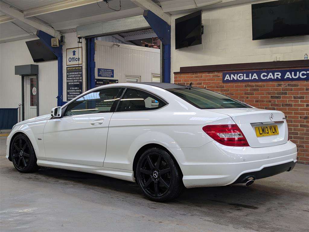 <p>2013 MERCEDES-BENZ C220 AMG SPORT CDI BLUEEF</p>