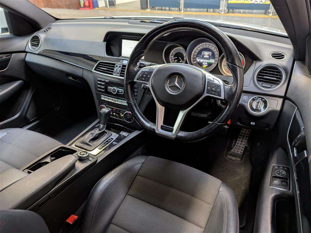 <p>2013 MERCEDES-BENZ C220 AMG SPORT CDI BLUEEF</p>