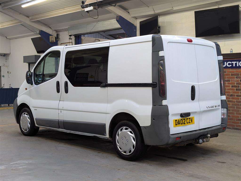 <p>2002 VAUXHALL VIVARO 2700 DTI SWB</p>