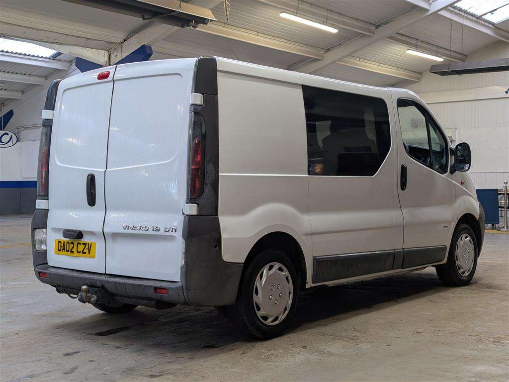 <p>2002 VAUXHALL VIVARO 2700 DTI SWB</p>