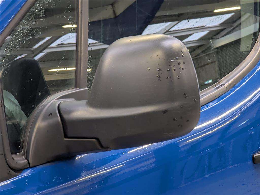 <p>2017 PEUGEOT PARTNER S L1 BLUE HDI</p>