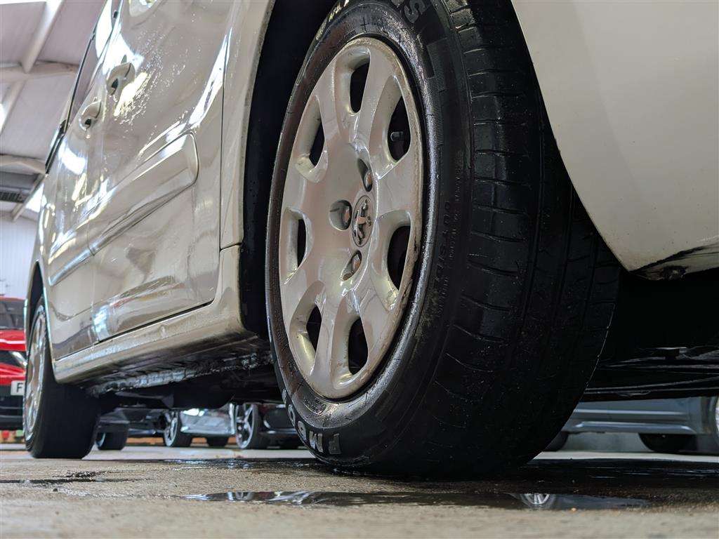 <p>2011 PEUGEOT PARTNER TEPEE S E-HDI S-A</p>