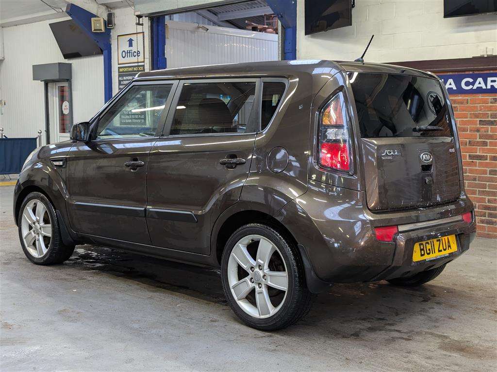 <p>2011 KIA SOUL SHAKER CRDI</p>