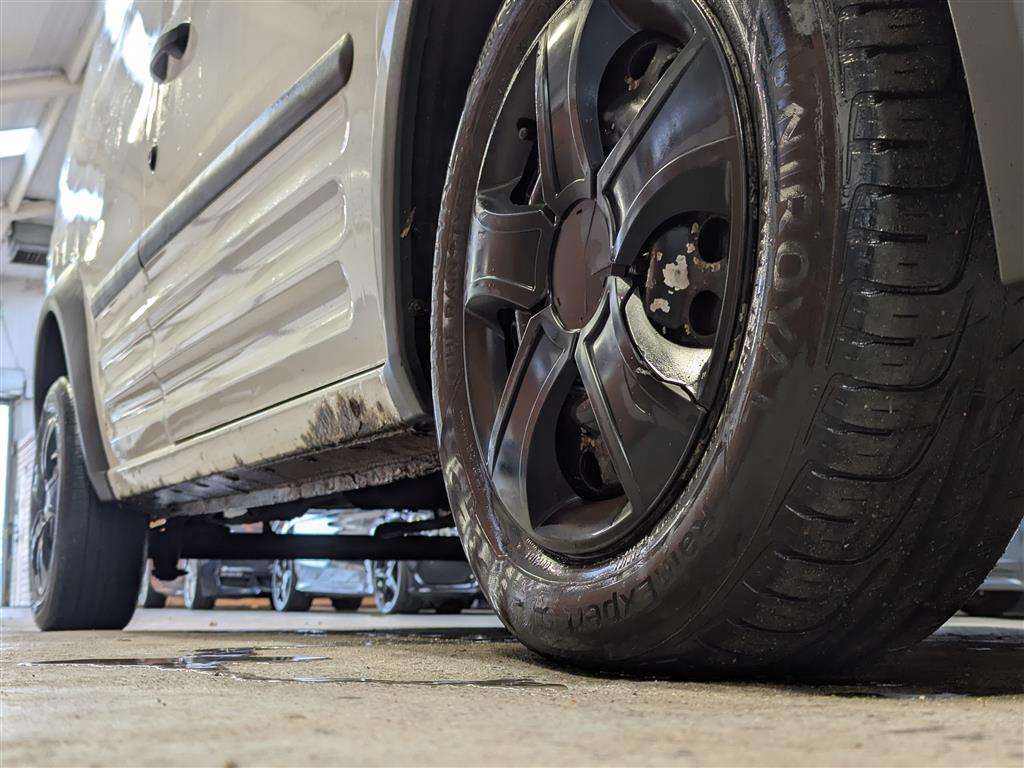 <p>2009 FORD TRANSIT CONN T200 L75</p>