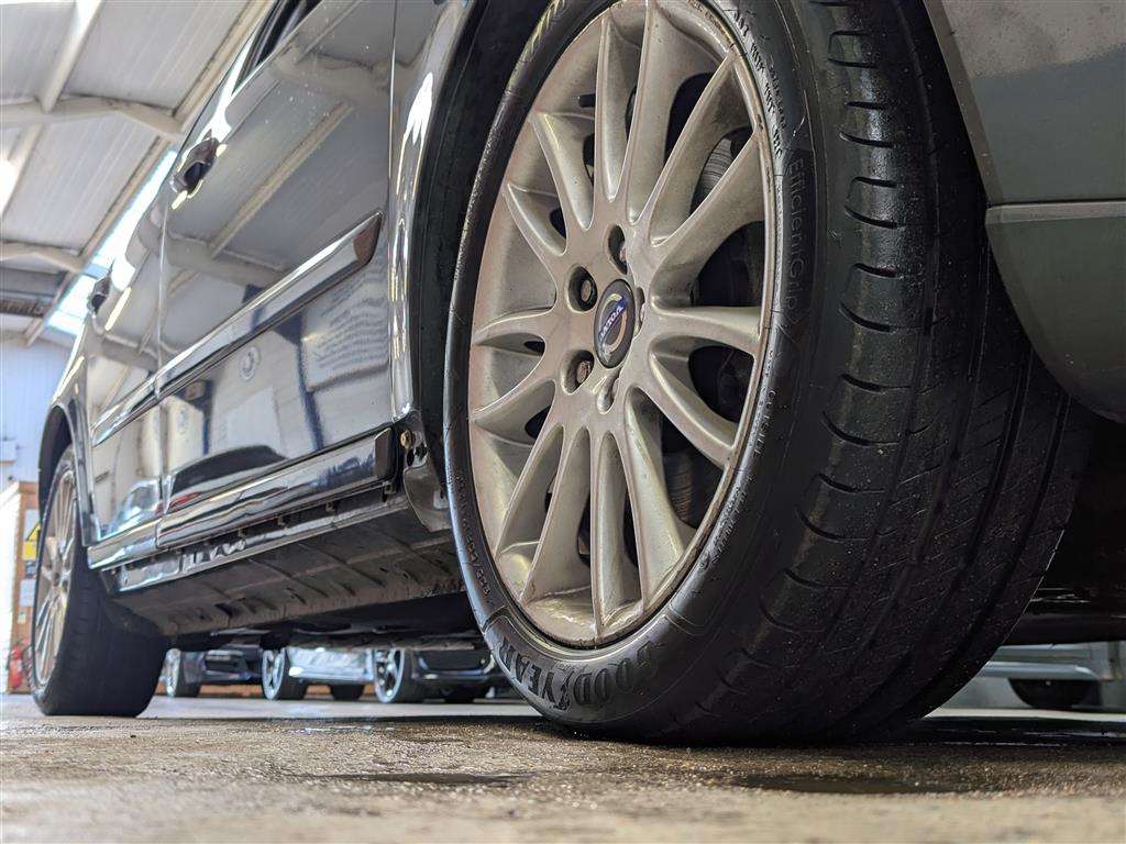 <p>2011 VOLVO V50 SE LUX EDITION D3</p>