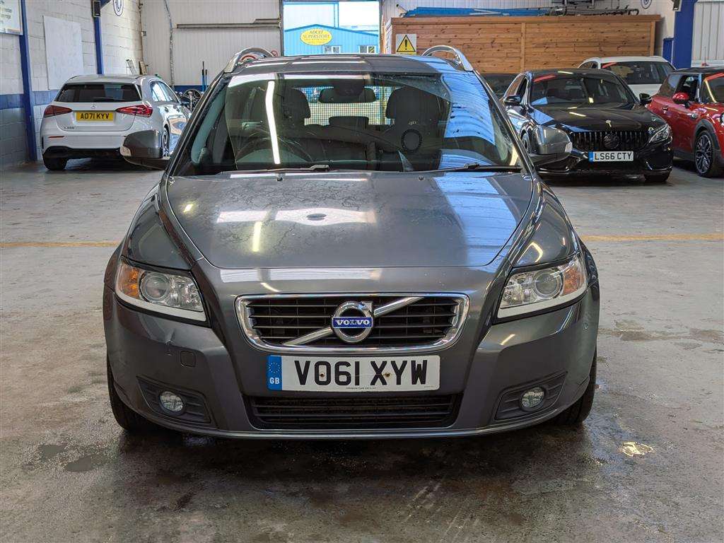 <p>2011 VOLVO V50 SE LUX EDITION D3</p>