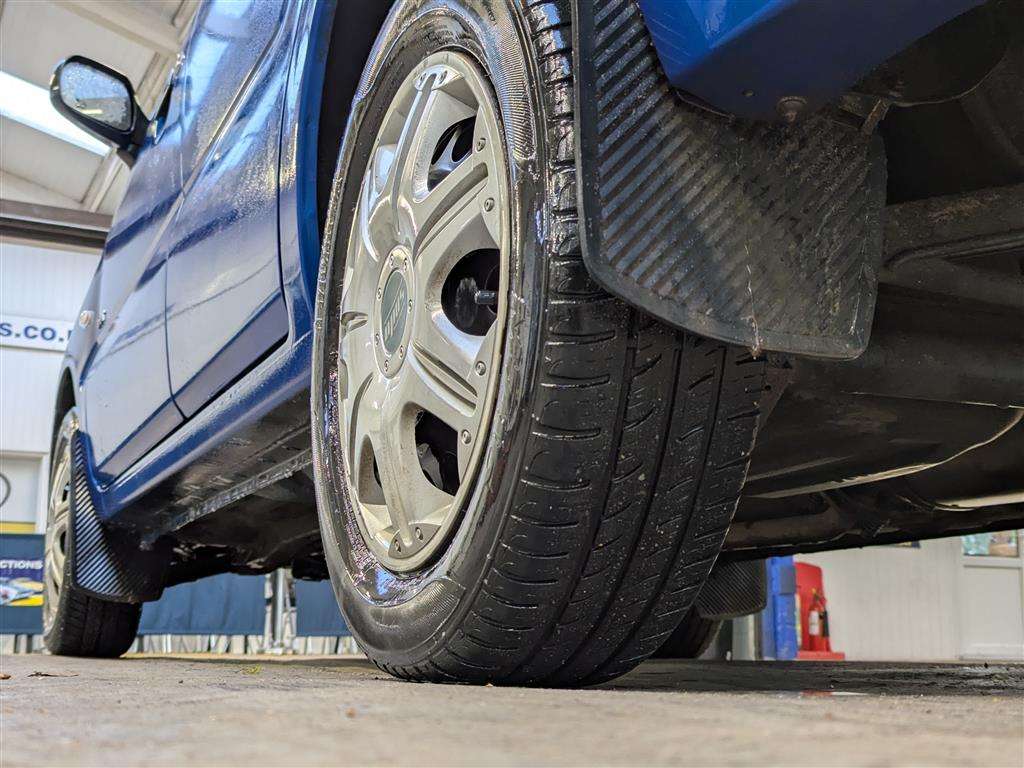 <p>2007 SUZUKI IGNIS GL</p>