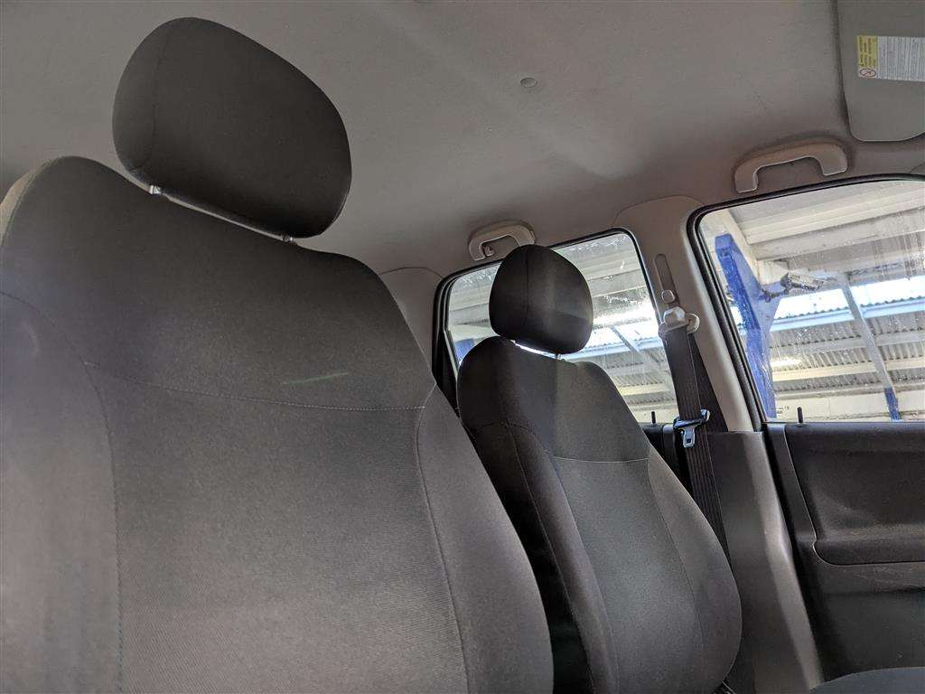 <p>2007 SUZUKI IGNIS GL</p>