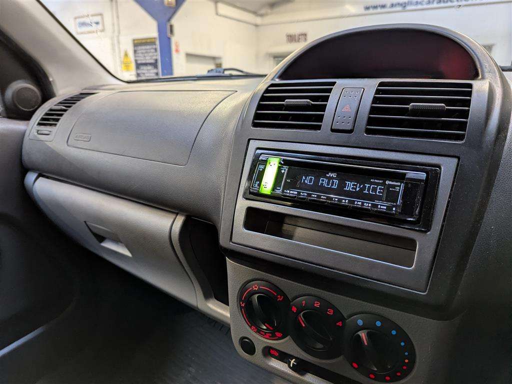 <p>2007 SUZUKI IGNIS GL</p>