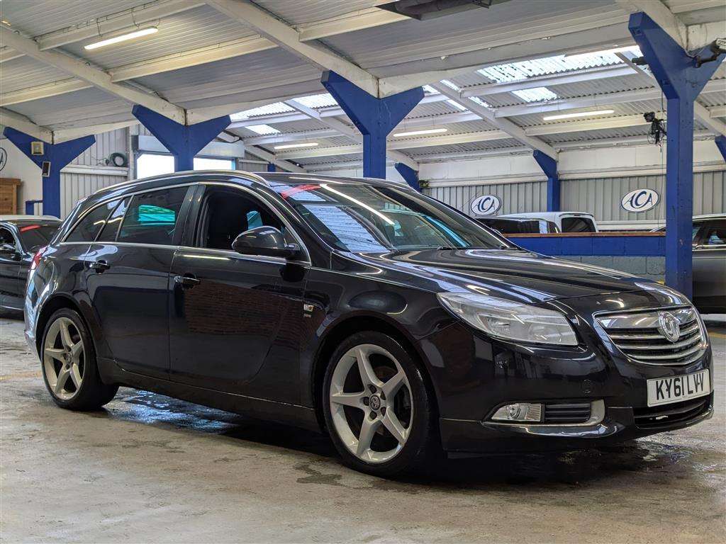<p>2011 VAUXHALL INSIGNIA SRINAV VX-LN CDT</p>