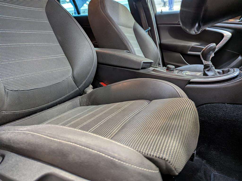 <p>2011 VAUXHALL INSIGNIA SRINAV VX-LN CDT</p>