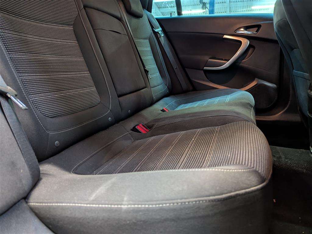 <p>2011 VAUXHALL INSIGNIA SRINAV VX-LN CDT</p>