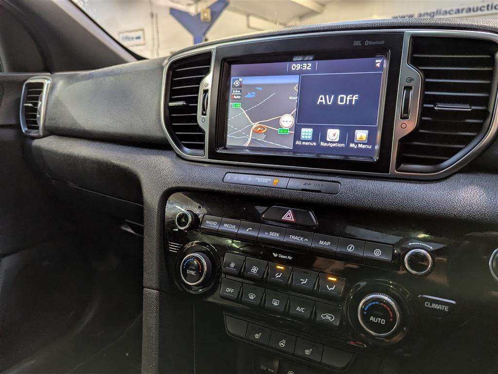 <p>2017 KIA SPORTAGE GT-LINE S S-A</p>