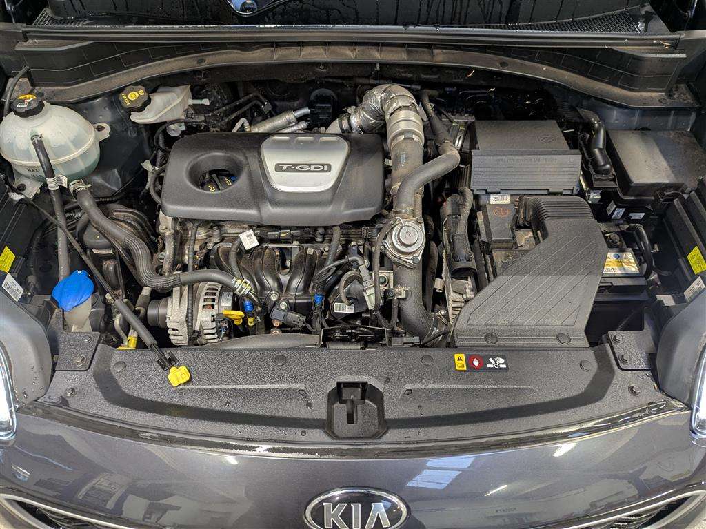 <p>2017 KIA SPORTAGE GT-LINE S S-A</p>