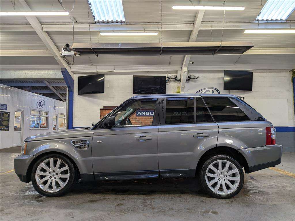 <p>2008 LAND ROVER RANGE ROVER SP HSE TDV8 A</p>