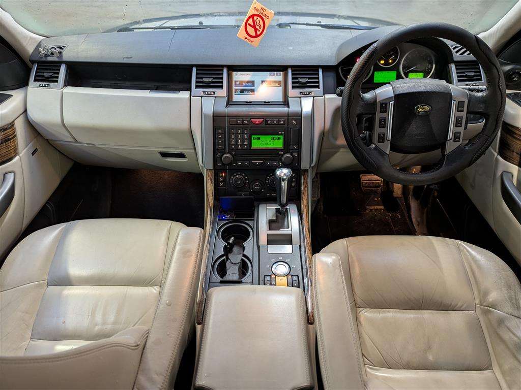 <p>2008 LAND ROVER RANGE ROVER SP HSE TDV8 A</p>