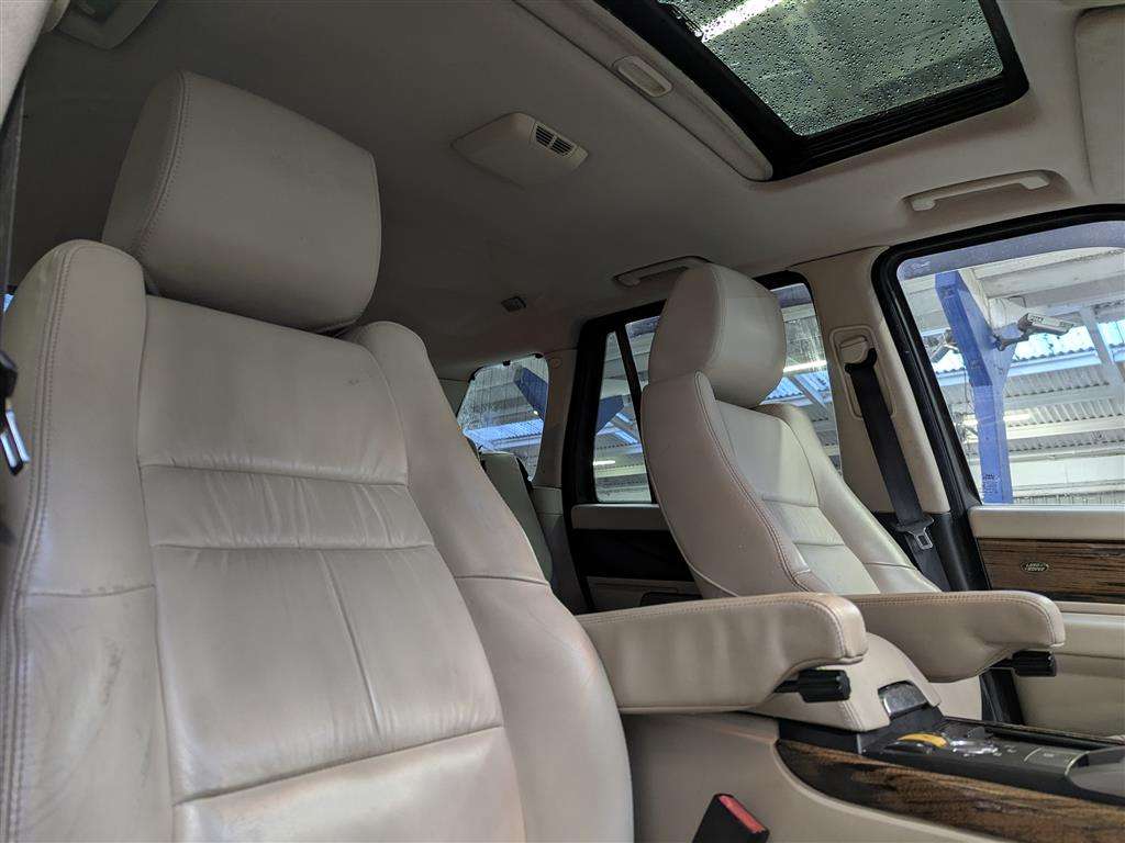 <p>2008 LAND ROVER RANGE ROVER SP HSE TDV8 A</p>