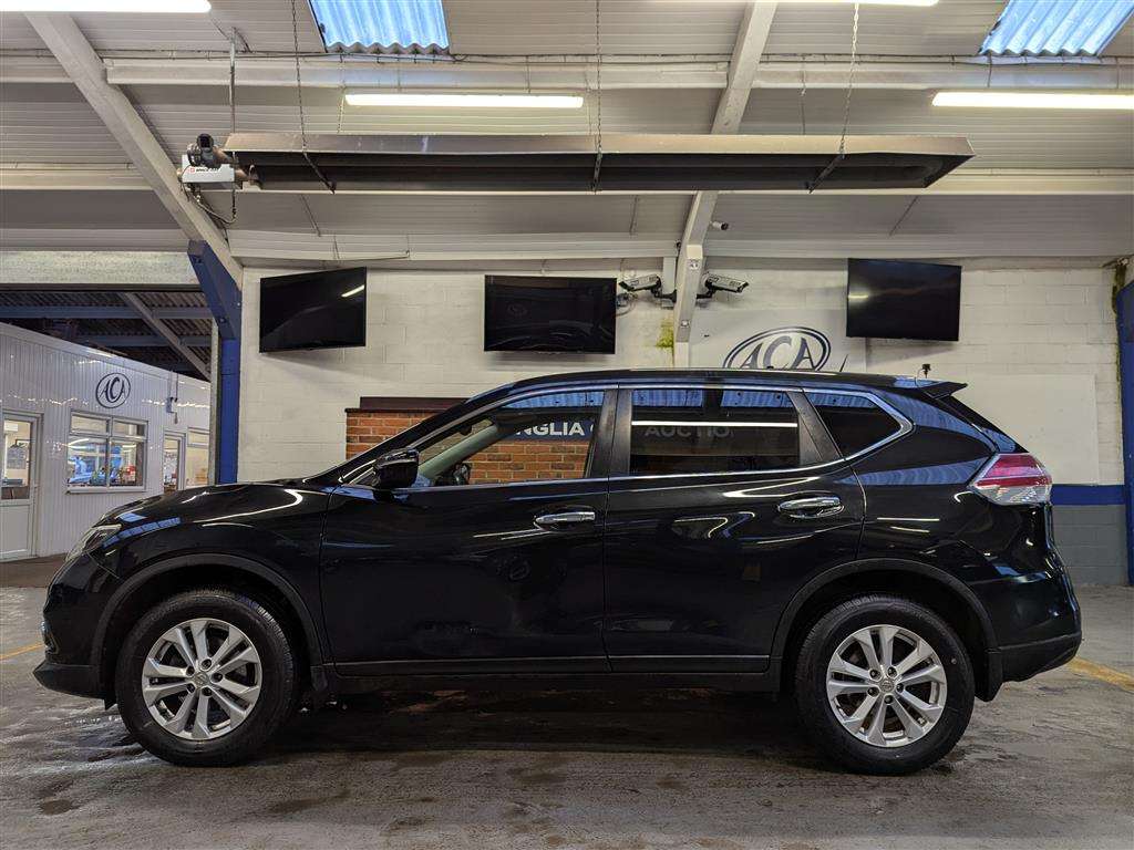 <p>2016 NISSAN X-TRAIL ACENTA DIG-T</p>