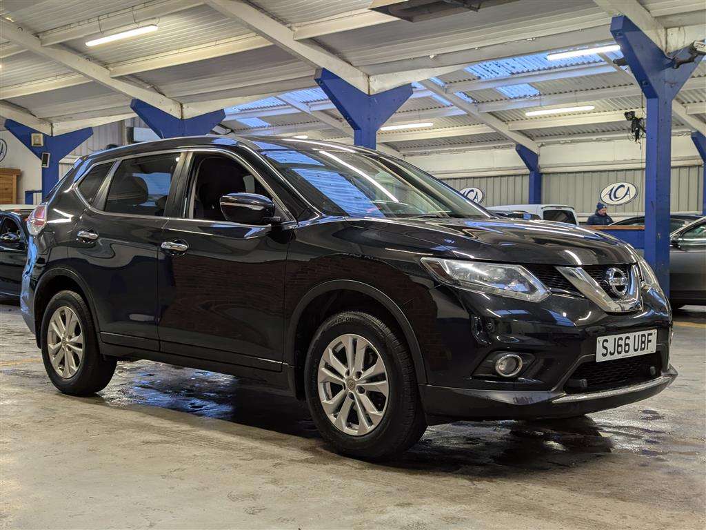 <p>2016 NISSAN X-TRAIL ACENTA DIG-T</p>