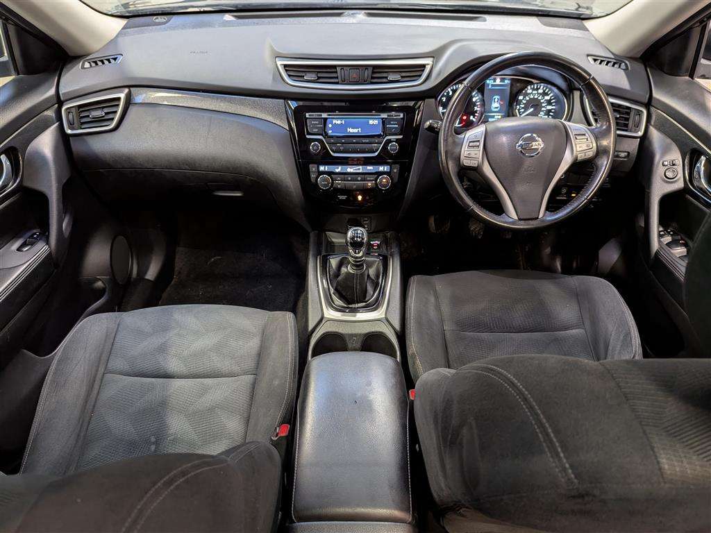 <p>2016 NISSAN X-TRAIL ACENTA DIG-T</p>